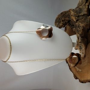 KGO 14kt GF & Flower Shell Tie Necklace